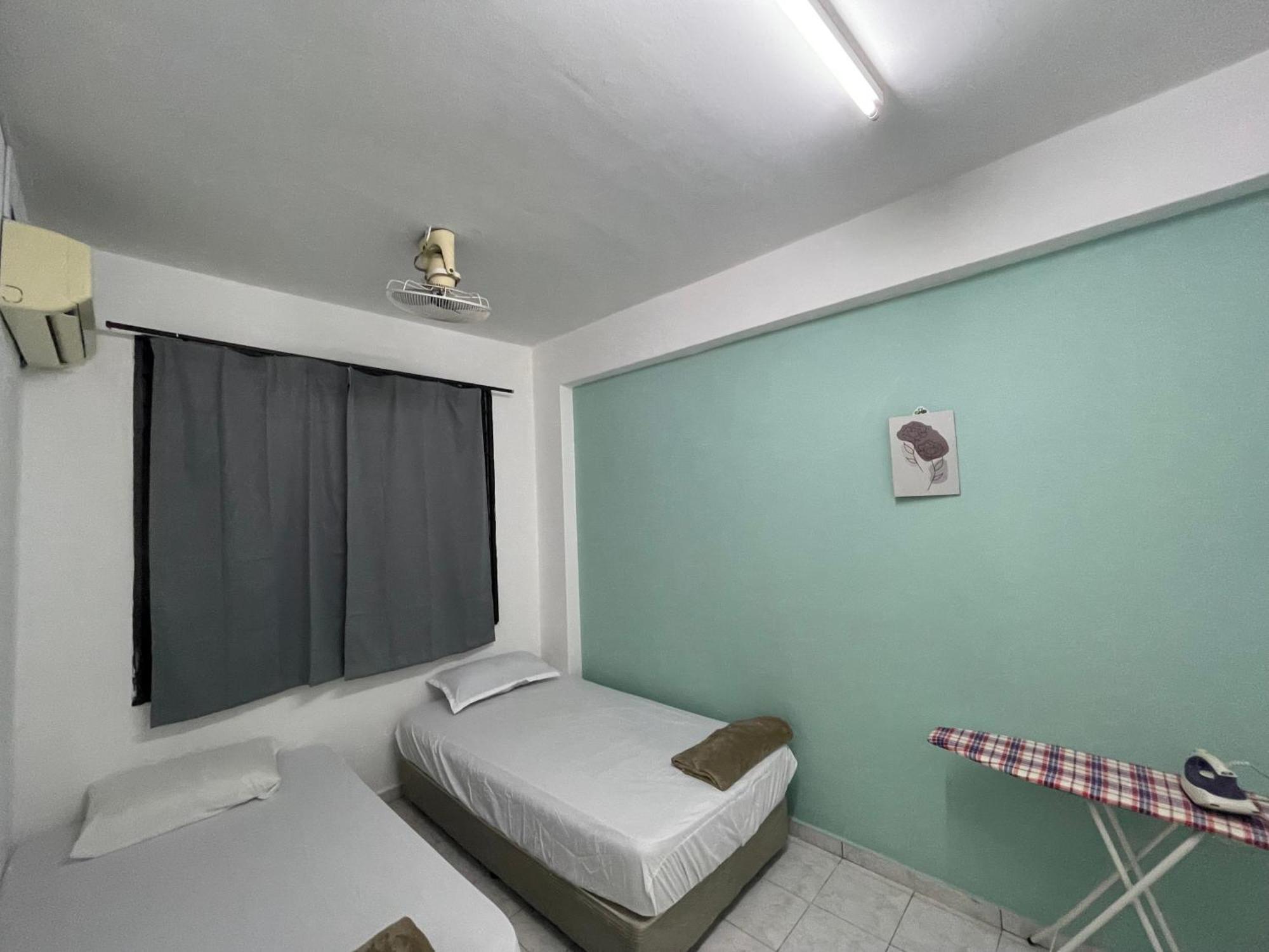 Blissful Breeze 4 Rooms & Netflix By Ezyroom Melaka 艾尔克如 外观 照片